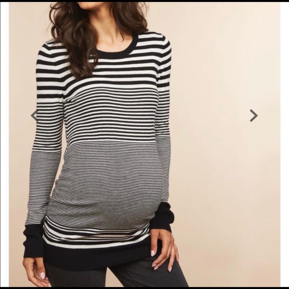 Maternity long sleeve shirt/sweater